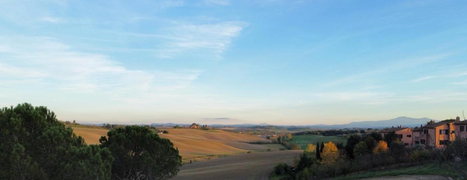 Agriturismo La Terrazza Sul Mangia Siena Buitenkant foto